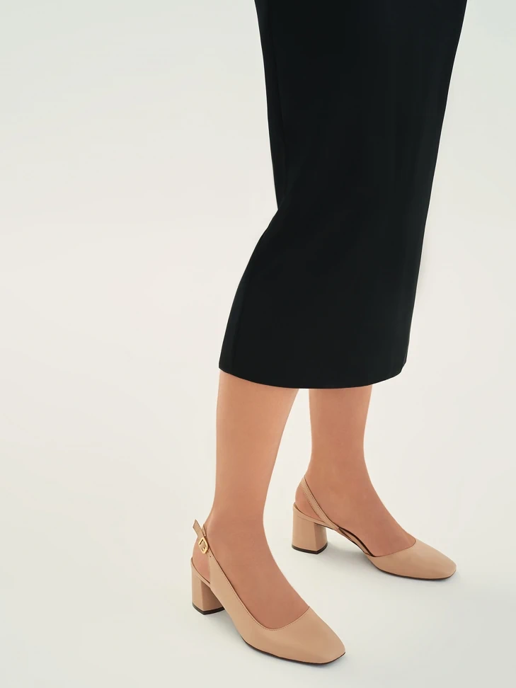 Kazar Leather Beige Pumps With Uncovered Heel And A Full Toe