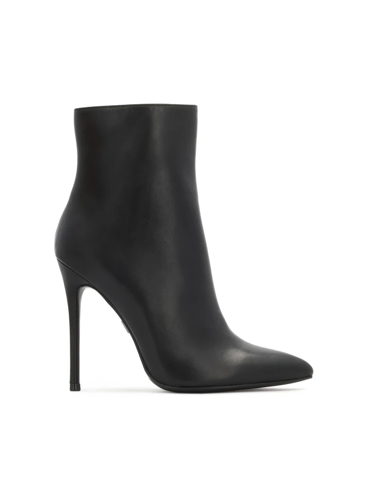 kazar Leather black boots on a slender stiletto heel