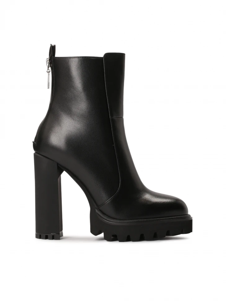 kazar Leather booties with high heel and zip at the back of the upper