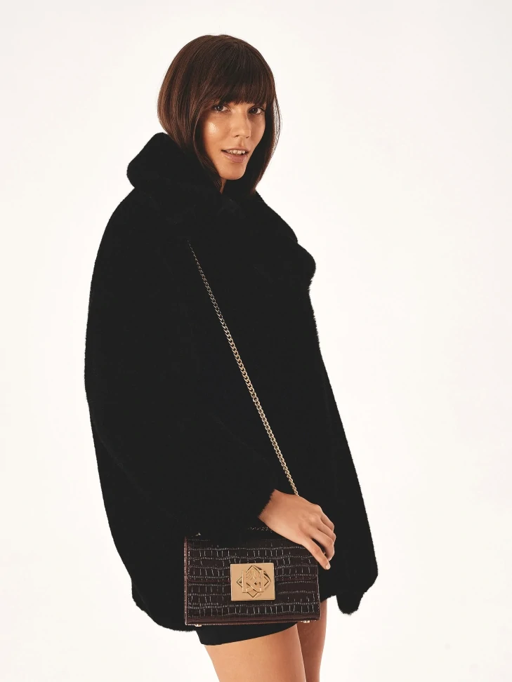 Kazar Maroon Handbag In Embossed Pattern With Chain