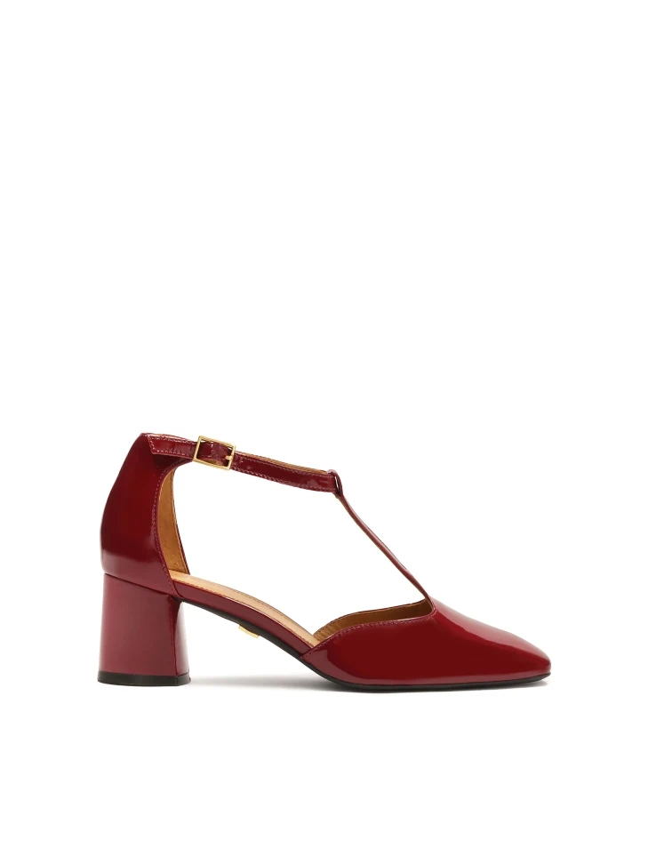 kazar Maroon pumps with semi-open patent leather upper