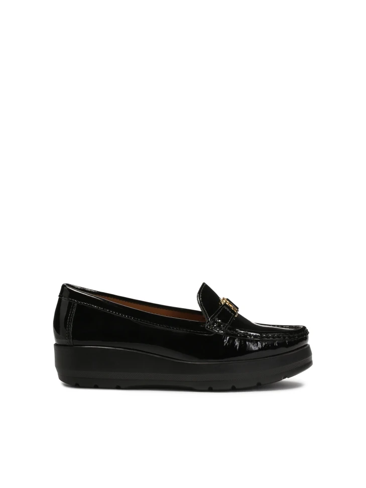 kazar Patent leather flat shoes on an elevated sole