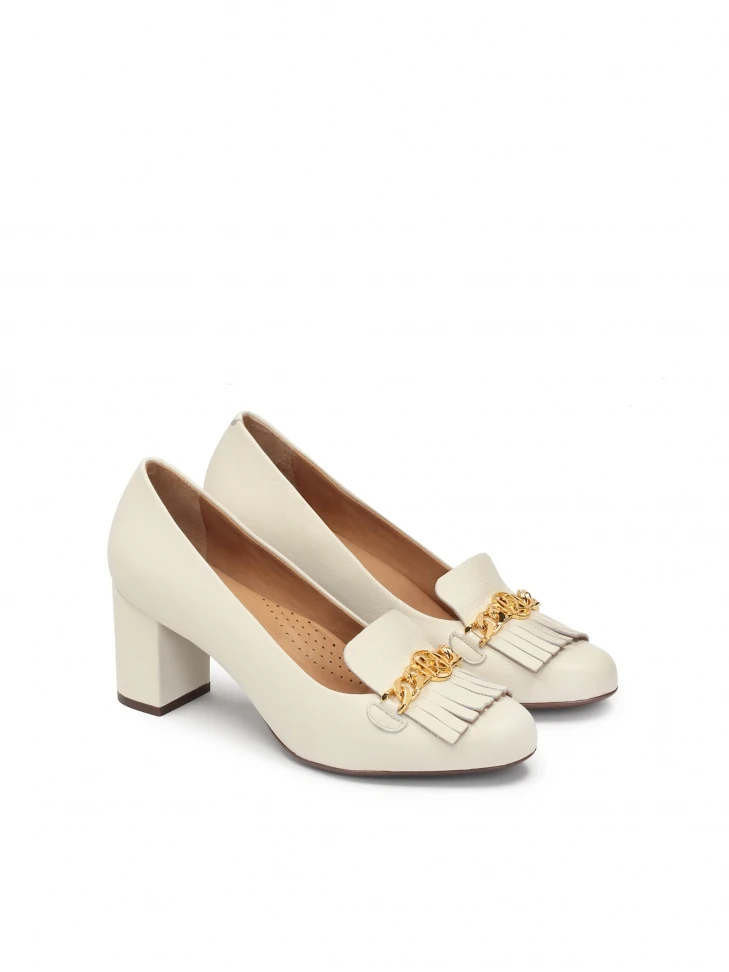 Kazar Pumps On A Comfortable Heel Decorated With Tassels