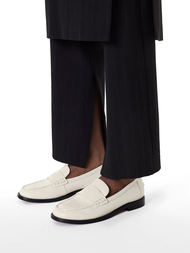Kazar Slip-on Leather Loafers On A Comfortable Sole