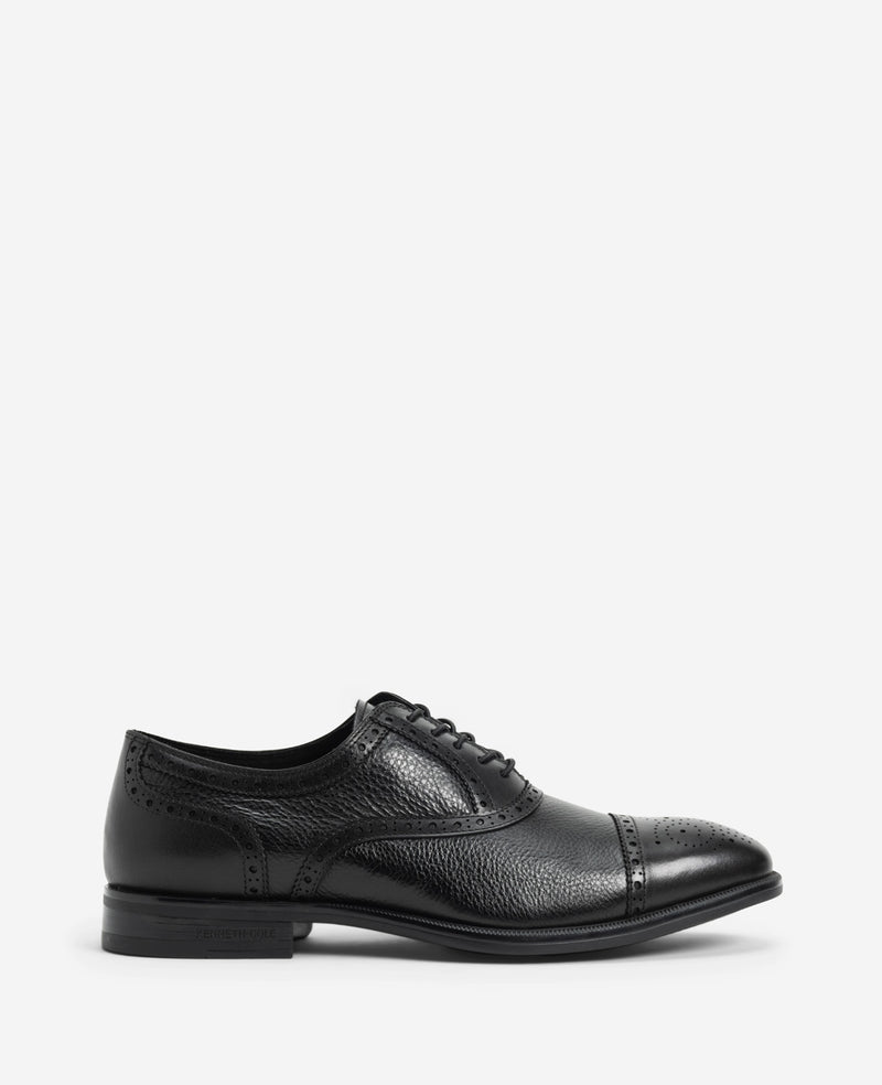 kenneth cole Futurepod Leather Lace-Up Oxford with Medallion Cap Toe