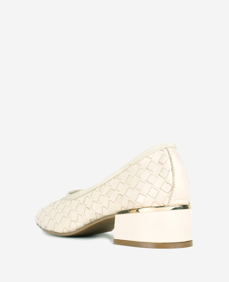 Kenneth Cole Birdie Woven Leather Pump