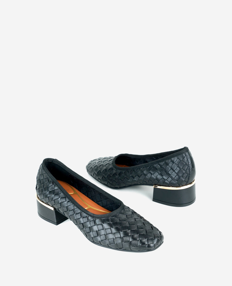 Kenneth Cole Birdie Woven Leather Pump
