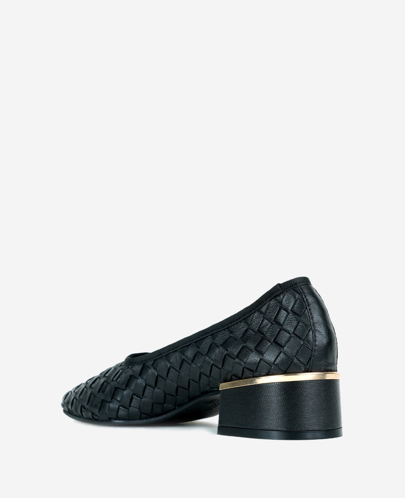 Kenneth Cole Birdie Woven Leather Pump