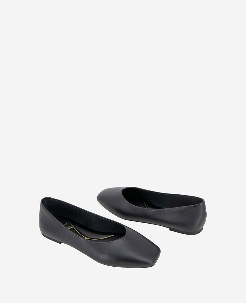 Kenneth Cole Johanna Leather Ballet Flat