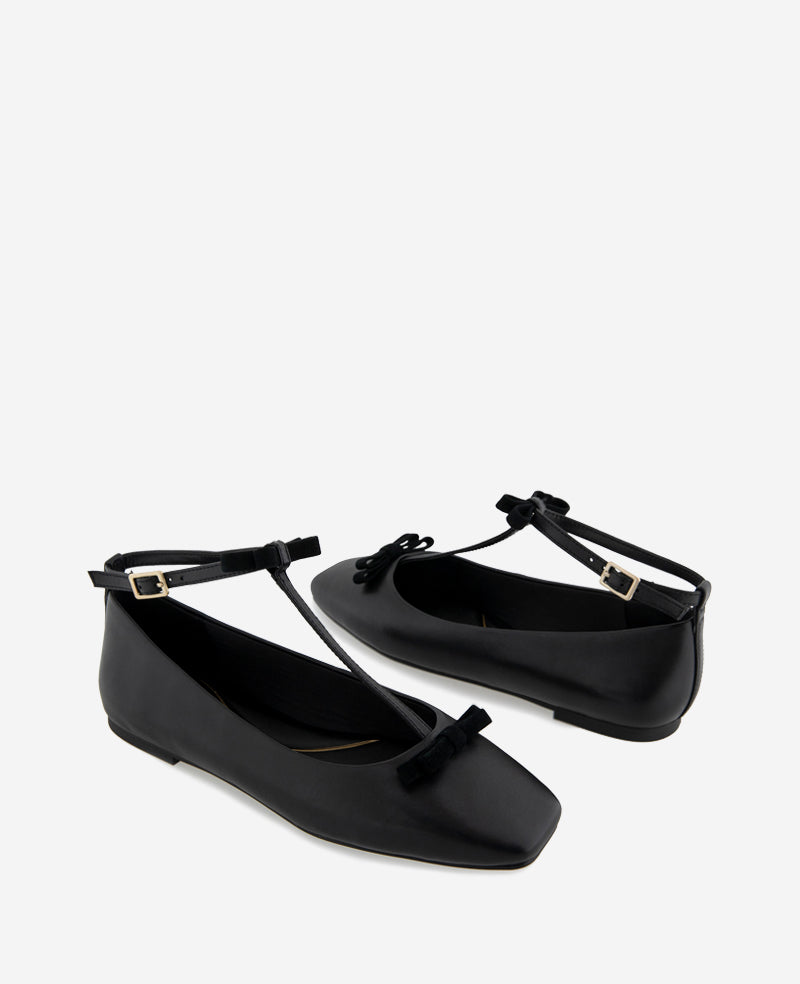 Kenneth Cole Juliet Leather Bow T-Strap Flat