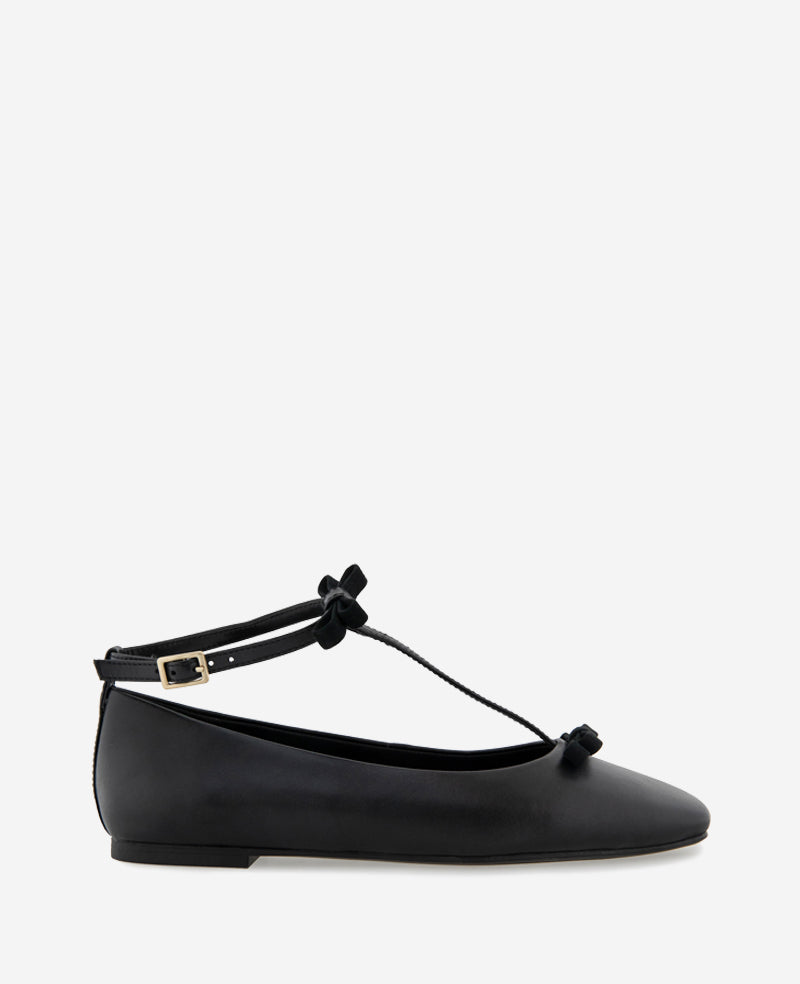 kenneth cole Juliet Leather Bow T-Strap Flat