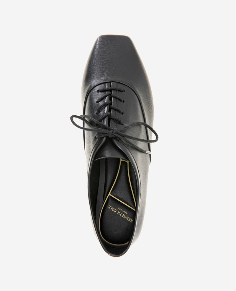 Kenneth Cole Justice Box Toe Lace Up Flat