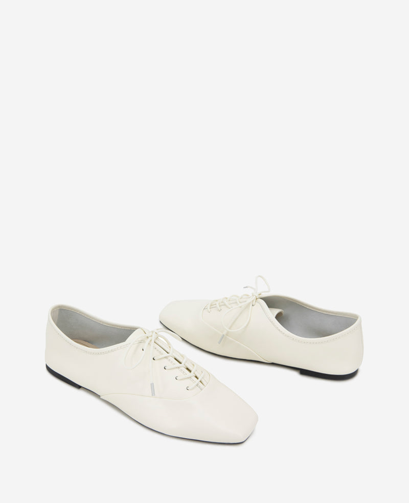 Kenneth Cole Justice Box Toe Lace Up Flat