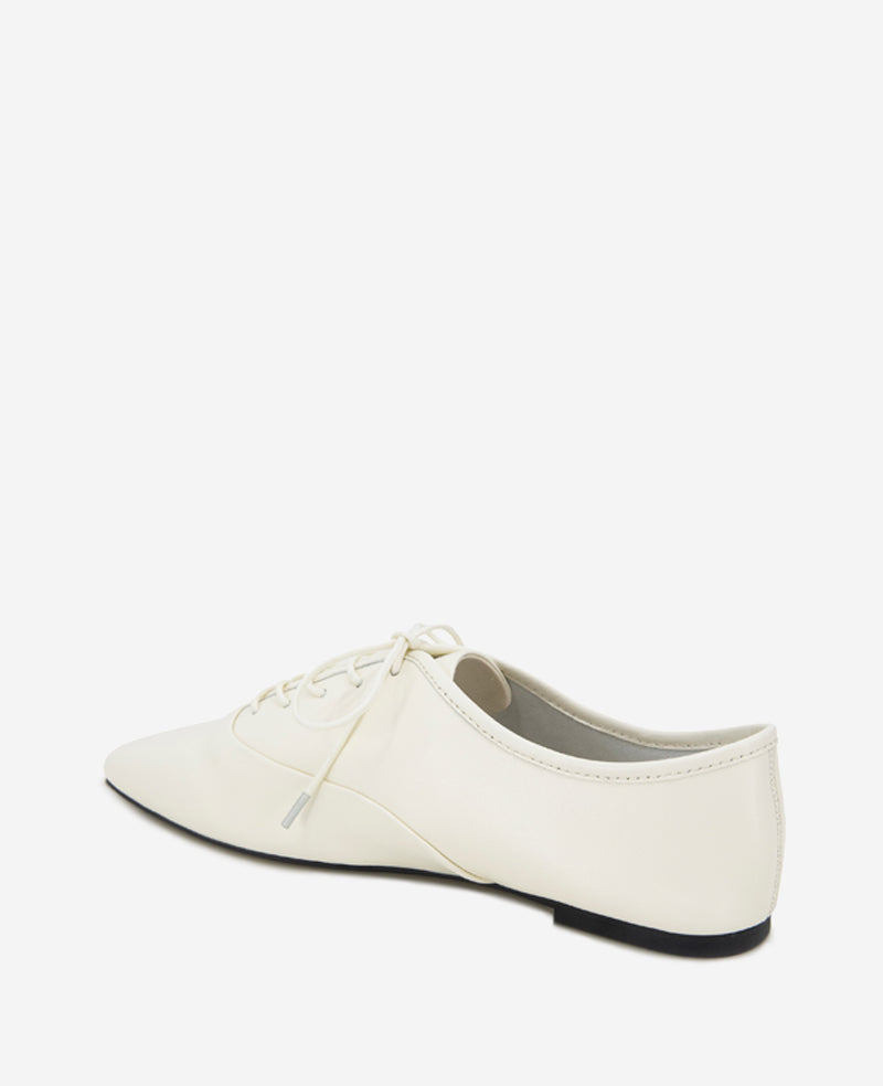 Kenneth Cole Justice Box Toe Lace Up Flat