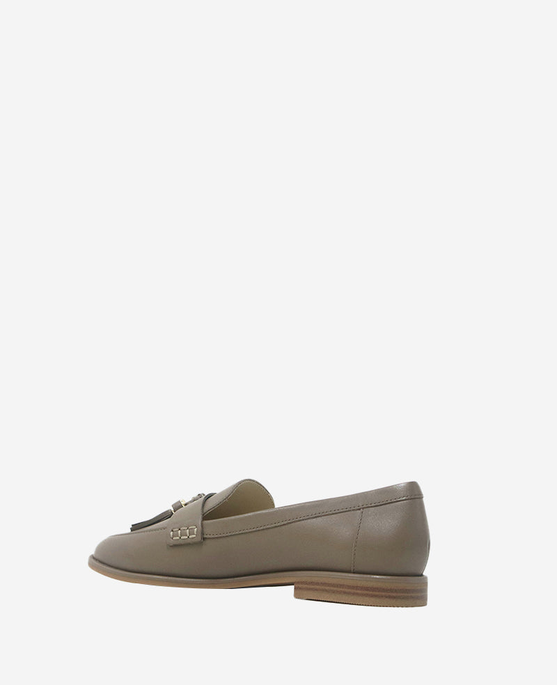 Kenneth Cole Lyra Leather Loafer