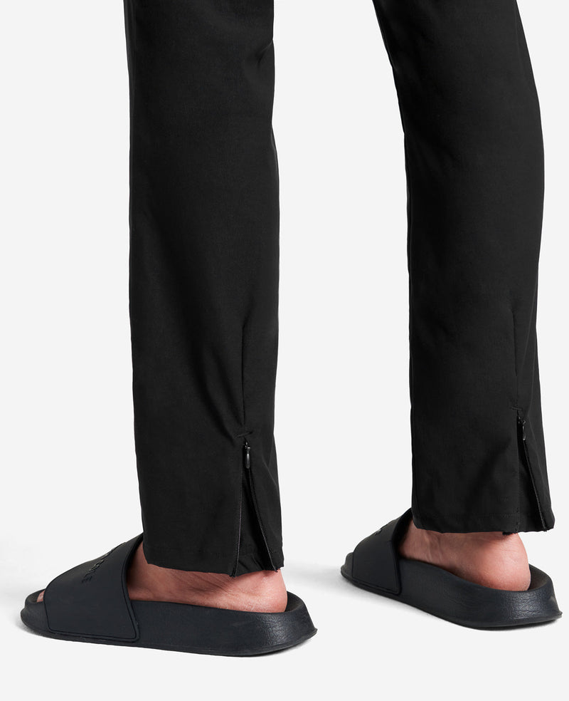 Kenneth Cole Slim Fit Stretch Cargo Pant