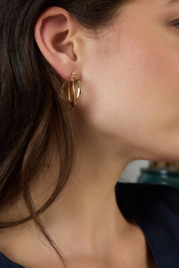 Kenneth Jay Lane Interlocking Hoop Pierced Earrings