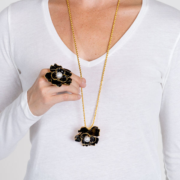 kenneth jay lane Black Flower Pendant