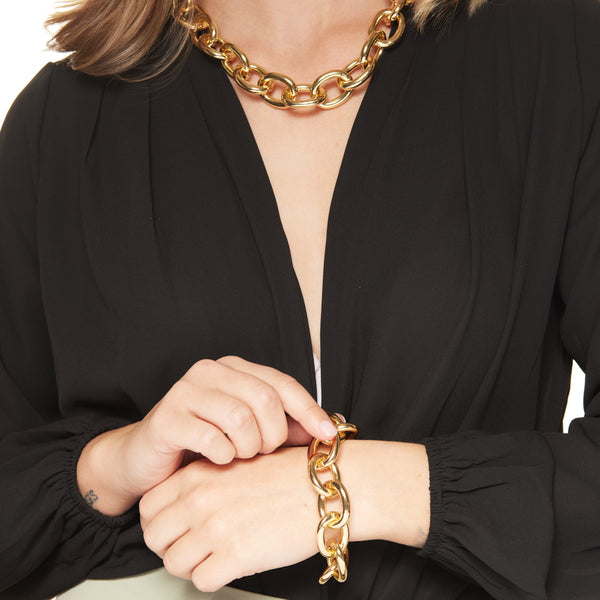 Kenneth Jay Lane Gold Chain Toggle Clasp Bracelet