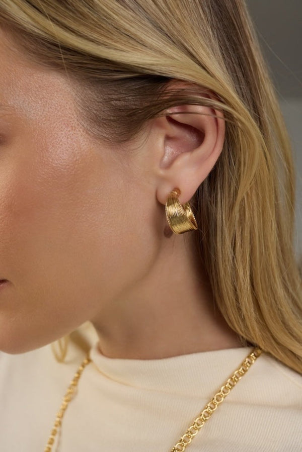 Kenneth Jay Lane Gold Wired Hoop Earrings