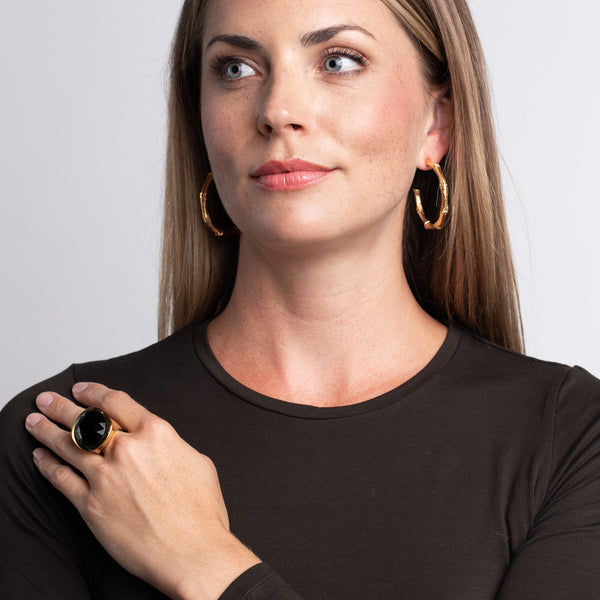 Kenneth Jay Lane Polished Gold And Jet Center Ring