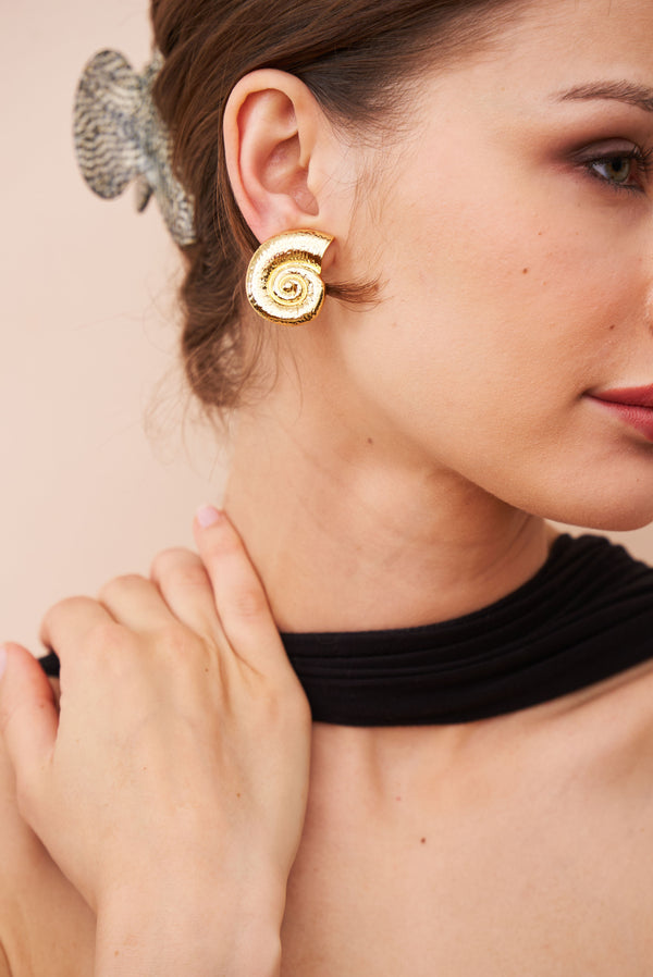 Kenneth Jay Lane Shell Clip-On Earrings