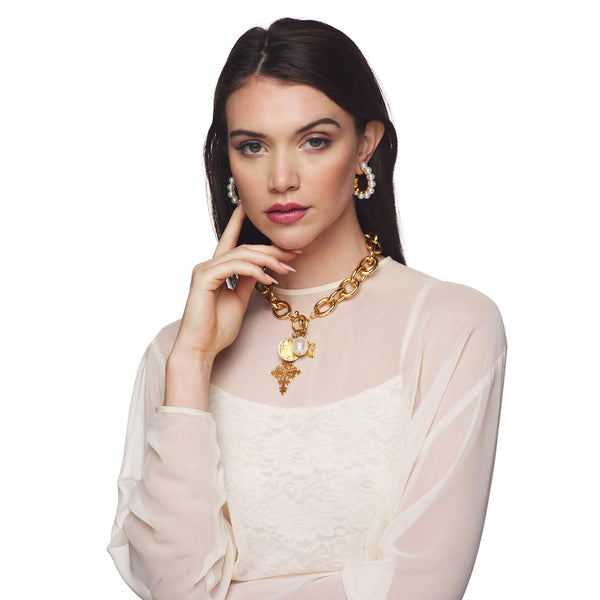 Kenneth Jay Lane Link Necklace With Pearl & Gold Charms