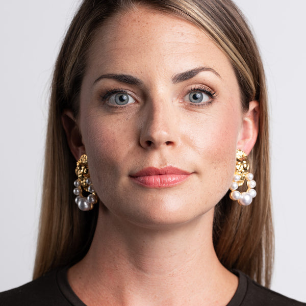 Kenneth Jay Lane Lion Head And Pearl Doorknocker Clip Earrings