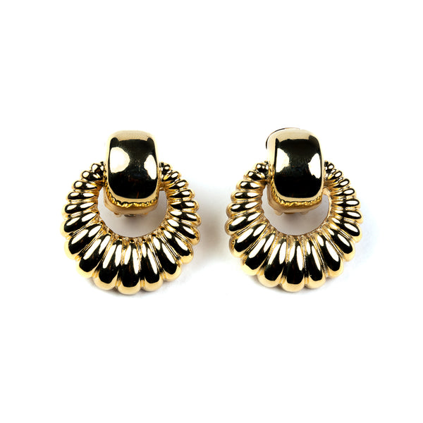 kenneth jay lane Polished Gold Ribbed DoorKnocker Clip Earrings