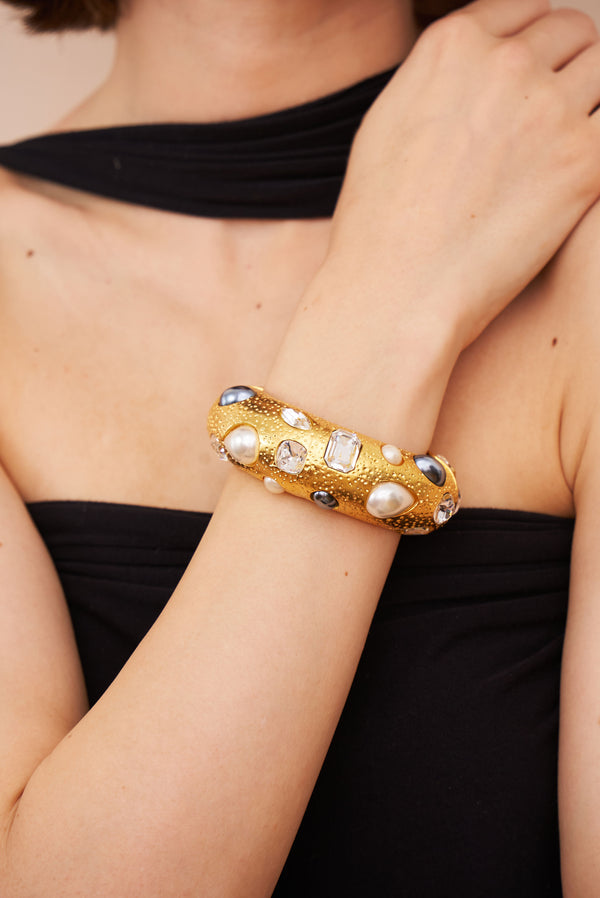 Kenneth Jay Lane Two-Tone Pearl Bangle Bracelet - Crystal/White&Grey Pearl