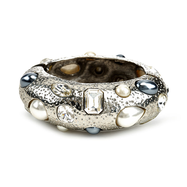 kenneth jay lane Two-Tone Pearl Bangle Bracelet - Light Antique Silver