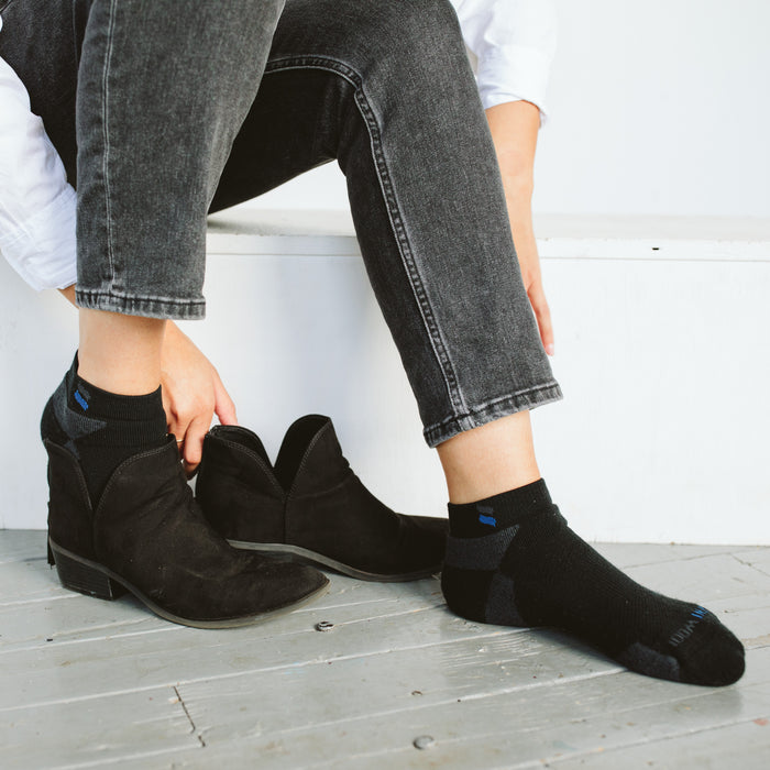 Kentwool Women's Monochrome Bundle