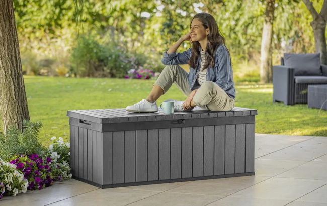 Keter Darwin 100 Gallon Deck Box - Graphite