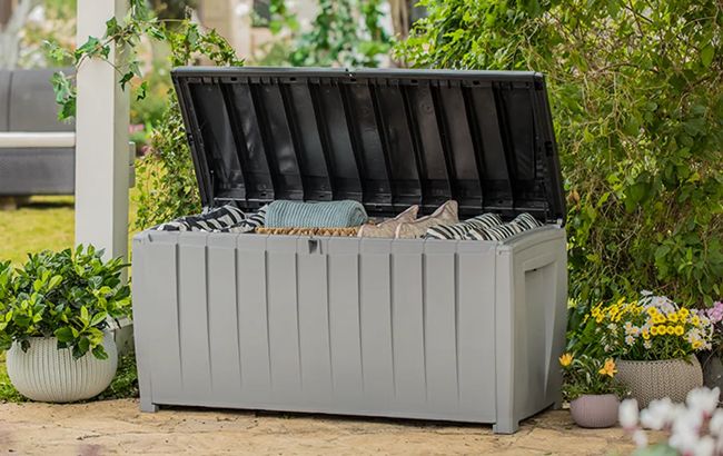 Keter Novel 90 Gallon Deck Box - Black