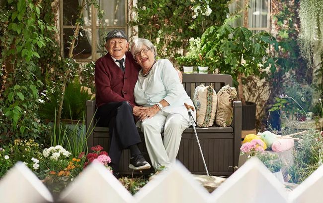 Keter Patio 60 Gallon Outdoor Storage Bench - Brown