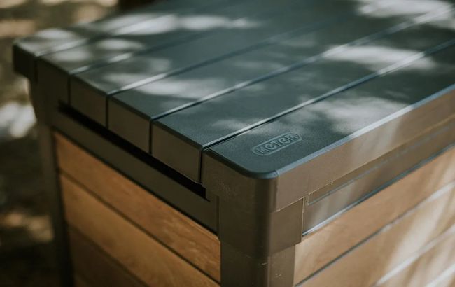 Keter Signature 100 Gallon Deck Box - Walnut Brown