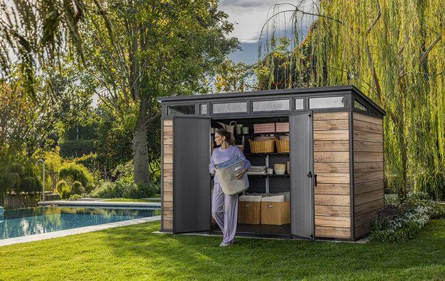 keter Signature 11x7 Storage Shed - Pine Brown