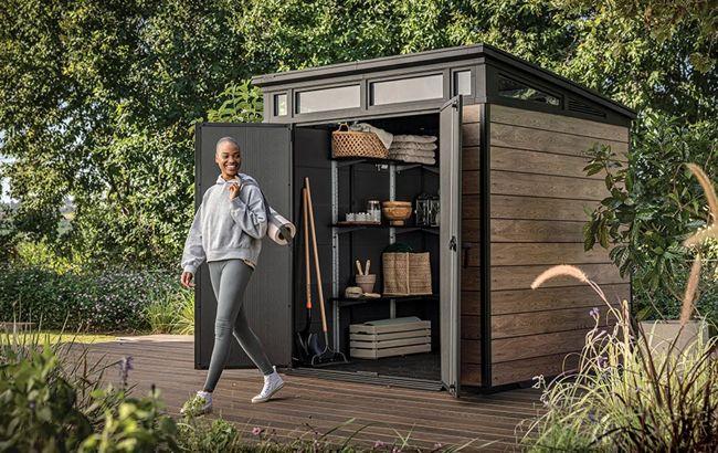 Keter Signature 7x7 Storage Shed - Ashwood Brown