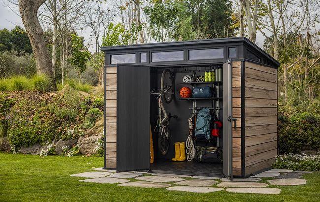 Keter Signature 9x7 Storage Shed - Pine Brown