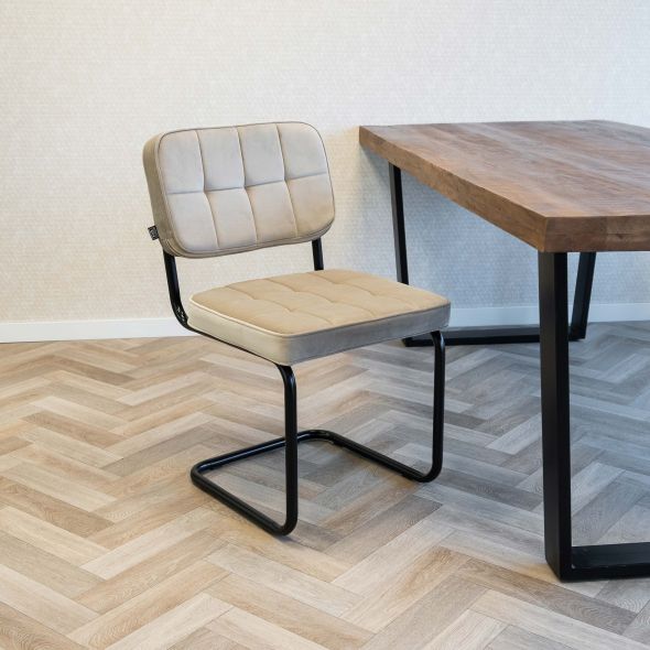 KICK IVY Tubular Frame Chair - Champagne