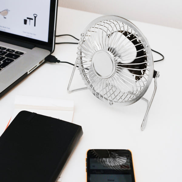 Kikkerland Black USB Desk Fan