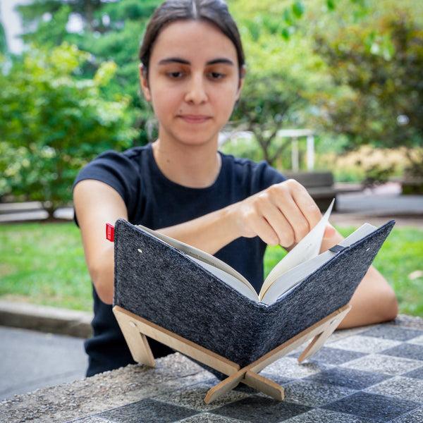 Kikkerland Book Voyager