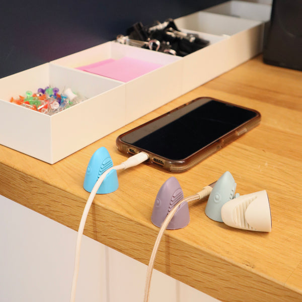 Kikkerland Cable Sharks