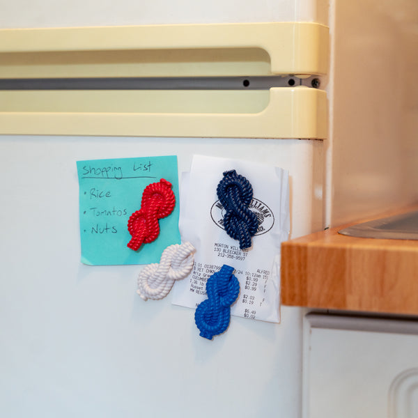 Kikkerland FORGET ME KNOT MAGNETS