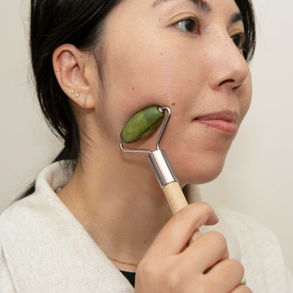 Kikkerland Jade Roller With Pen