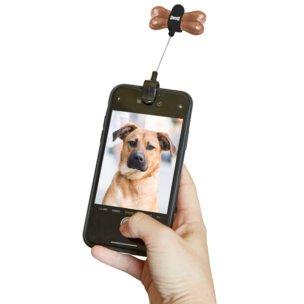 kikkerland Kobe Dog Treat Selfie Clip