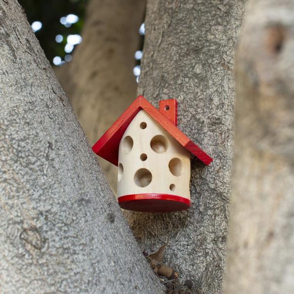 kikkerland Ladybug House