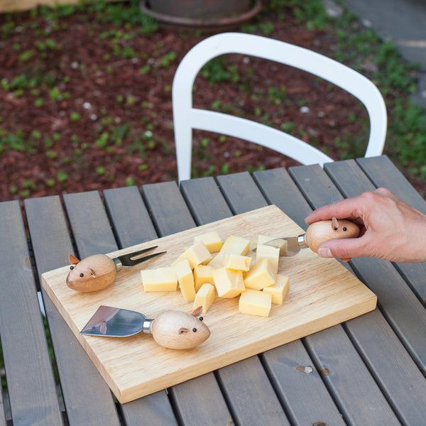 Kikkerland Mouse Cheese Board Set