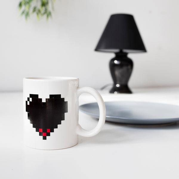 Kikkerland Pixel Heart Morph Mug