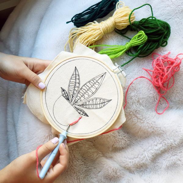 Kikkerland Plant Punch Needle Kit